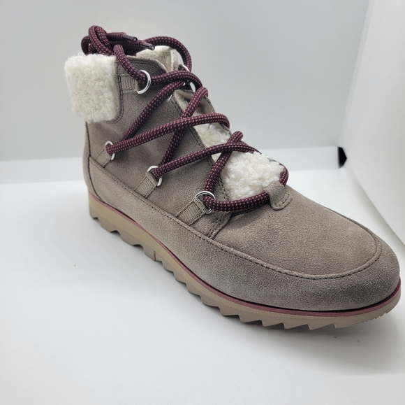 COPY - Sorel Harlow Lace Waterproof Faux Fur Boots Taupe 7.5 - Picture 2 of 4